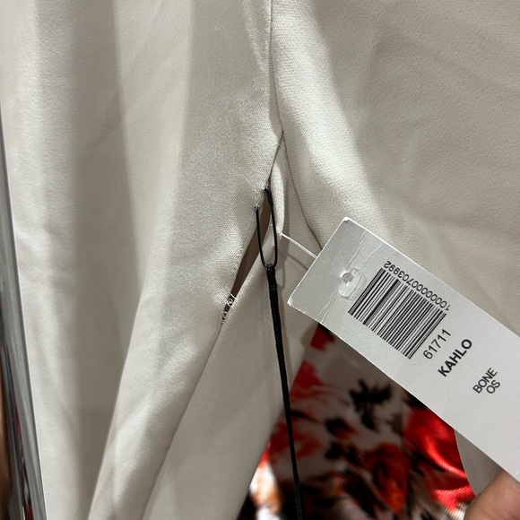 BNWT BABATON KAHLO Long Robe - Picture 14 of 14